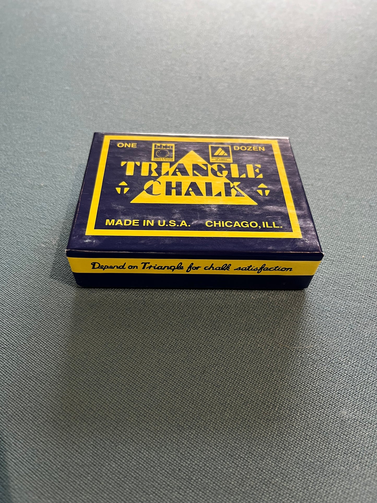Triangle Pool & Snooker Chalk (12 Pack)