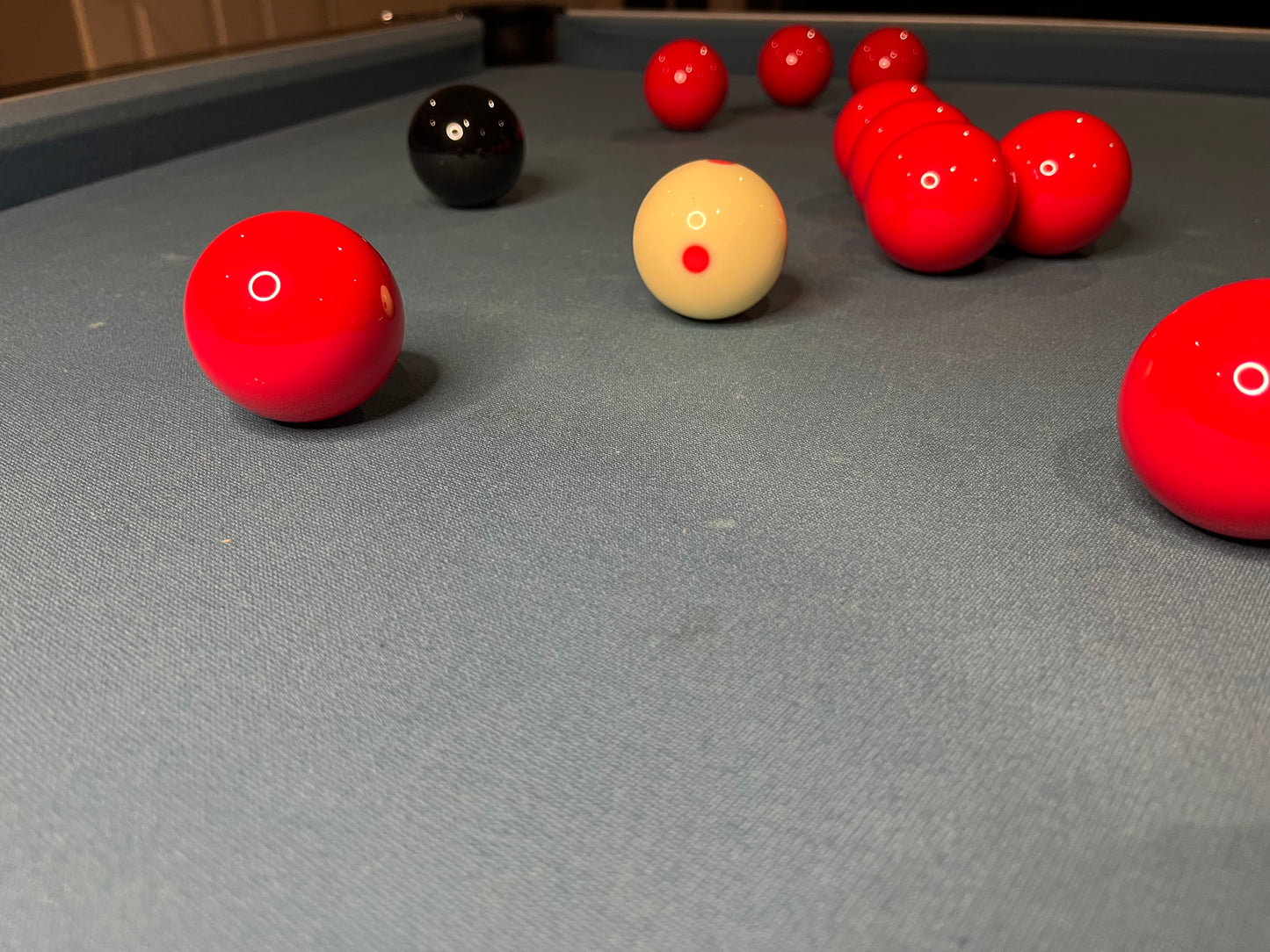 Aramith 2″ Snooker Balls 10 Red Set + Pro Cup Cue Ball